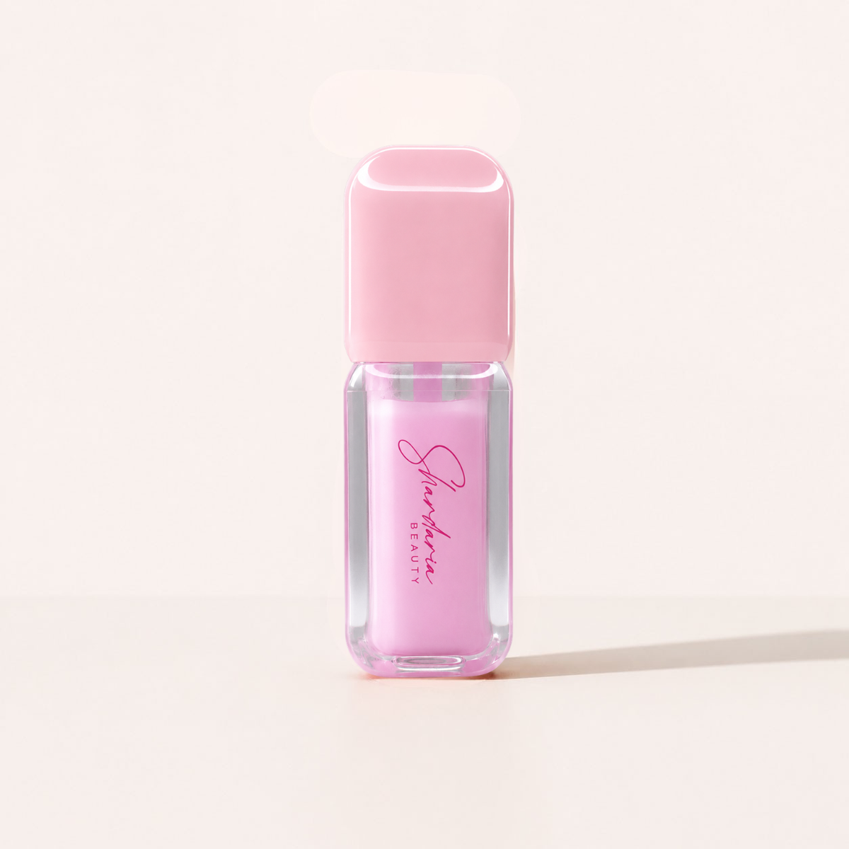 Rosy Glow Lip Gloss von Shardaria Beauty in zartem Rosaton